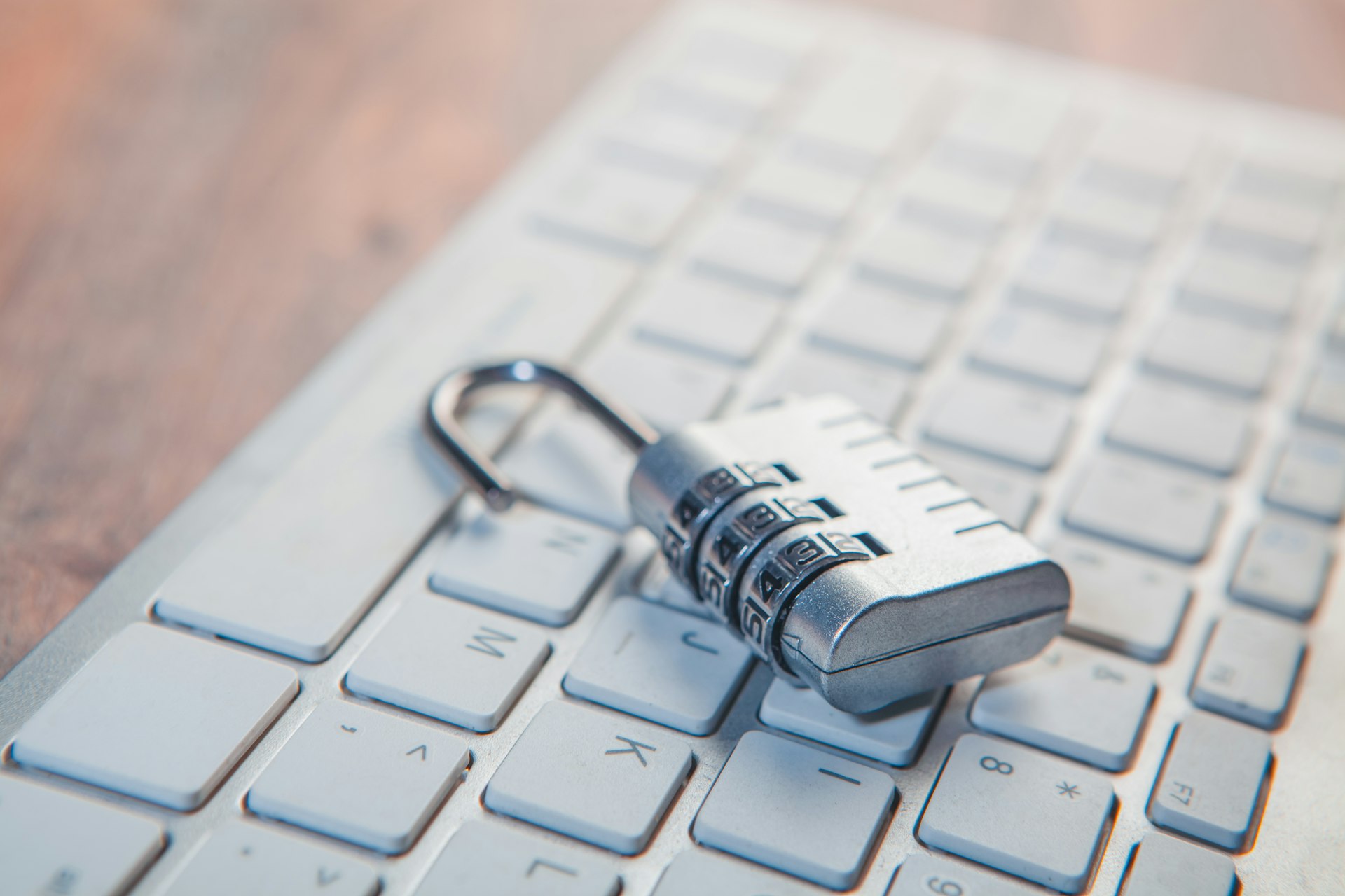 Consulenza IT e sicurezza informatica NIS2 GDPR — CAT SRL Palermo